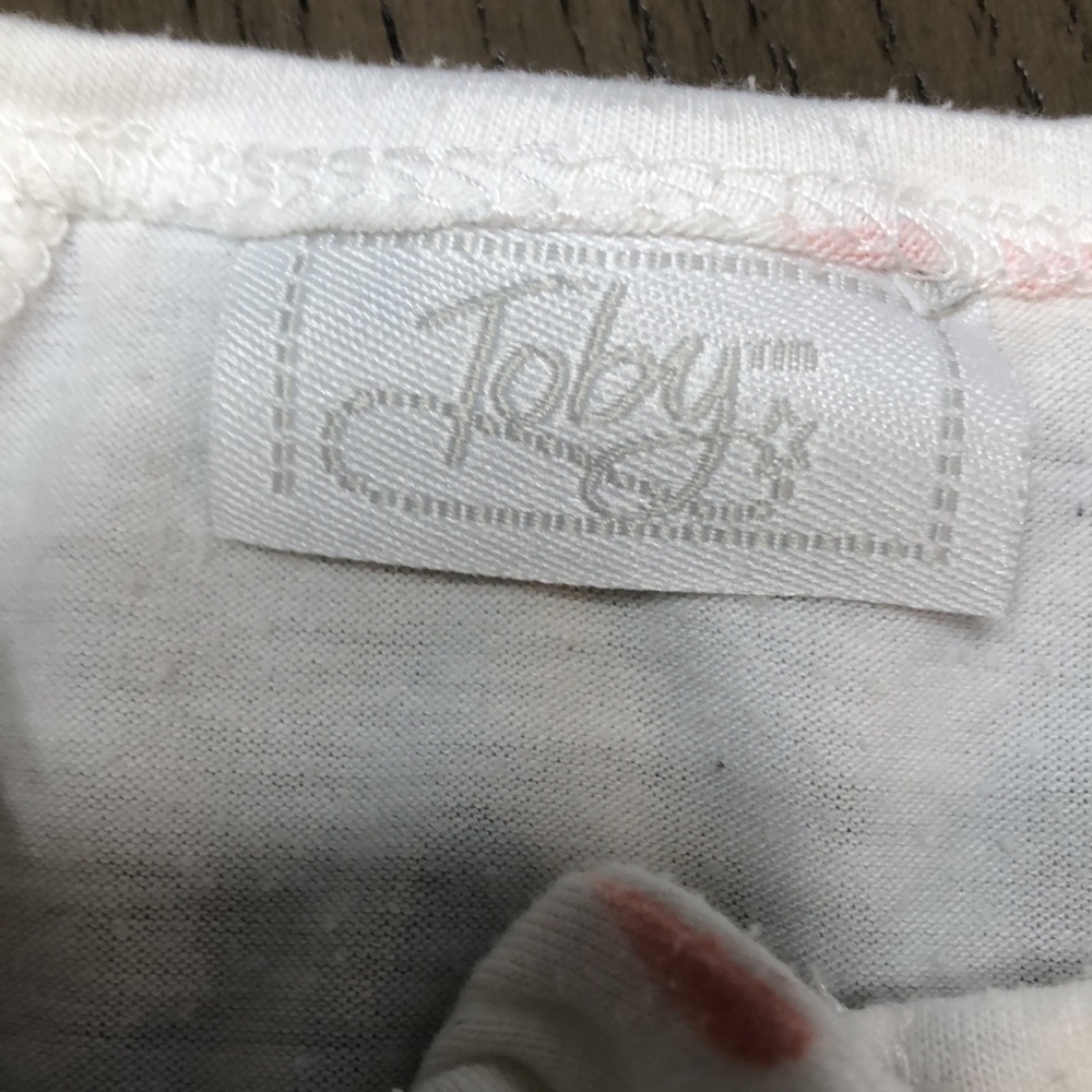 Super adorable 3-6 month bodysuit - Picture 3 of 4